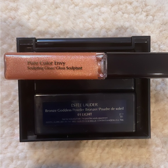 Estée Lauder Bronzer & Lip Gloss - Picture 3 of 6
